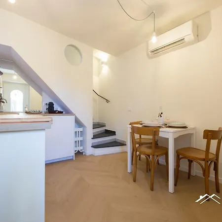2min | 2br| Wifi|a/c| By Tilo Aparthotel Genova